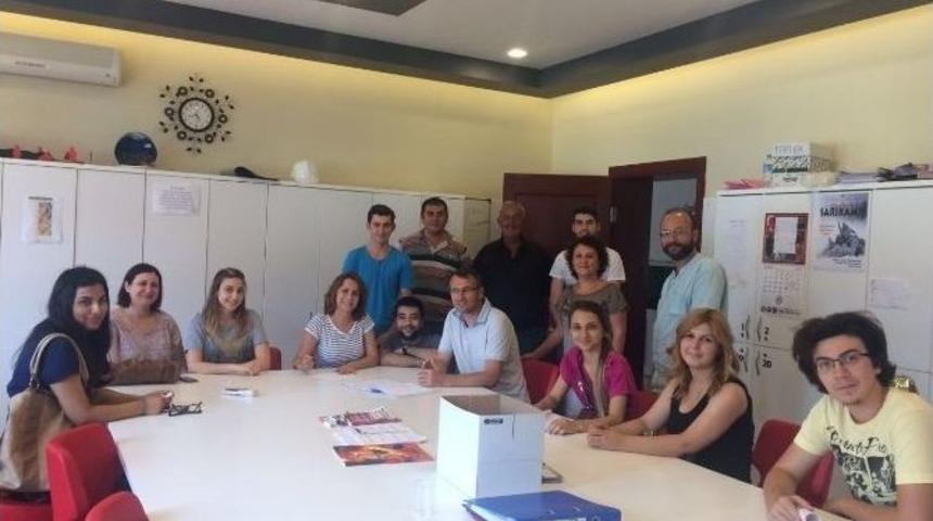 &Ouml;ğrencilere &Uuml;niversite Tercih Danışmanlığı Hizmeti