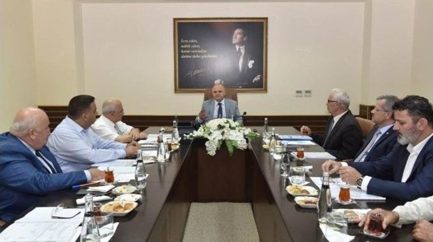 Mersin-tarsus Osb M&uuml;teşebbis Heyeti Vali &Ccedil;akacak Başkanlığında Toplandı