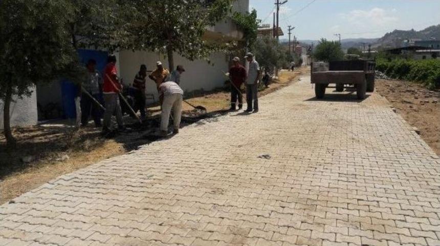 Salihli&rsquo;de 3 Mahalle Tozdan Kurtuldu