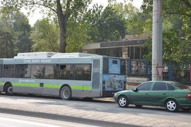 Askeri Birliklerin &Ouml;n&uuml;nde Tedbir Elden Bırakılmıyor 1