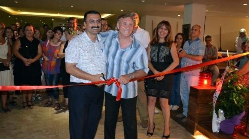 Didim’de Tenis Kortu İçin Resim Sergisi Açıldı