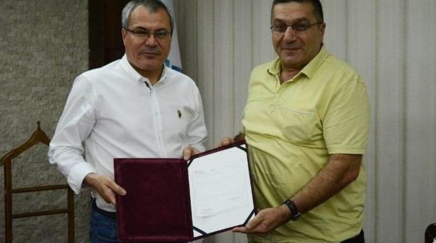 Batman &Ccedil;alışan Gazeteciler Derneğinden &Ouml;rnek Davranış