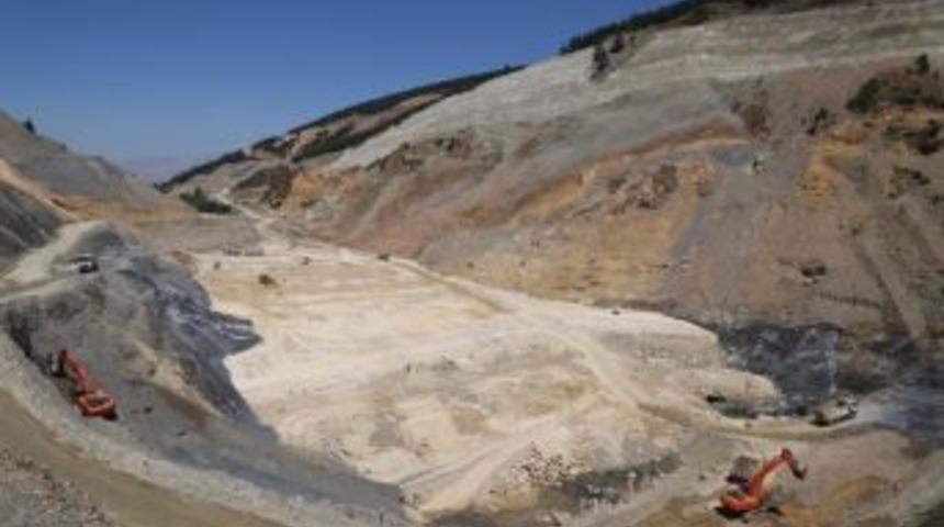 Bolvadin İ&ccedil;mesuyu İshale Hattı &Ccedil;alışmaları Devam Ediyor