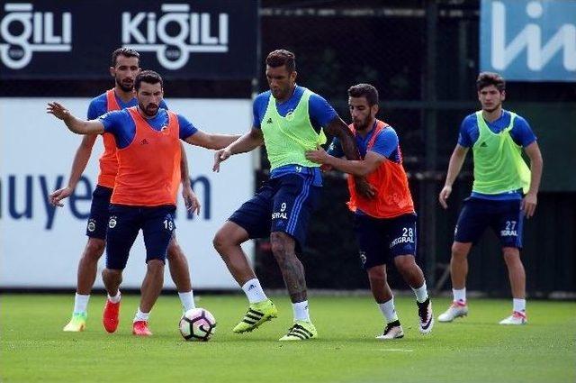 Fenerbahçe, Monaco Maçının Hazırlıklarını Sürdürüyor