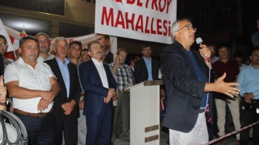 Tavşanlı Cumhuriyet Meydanı Kırmızı-beyaz