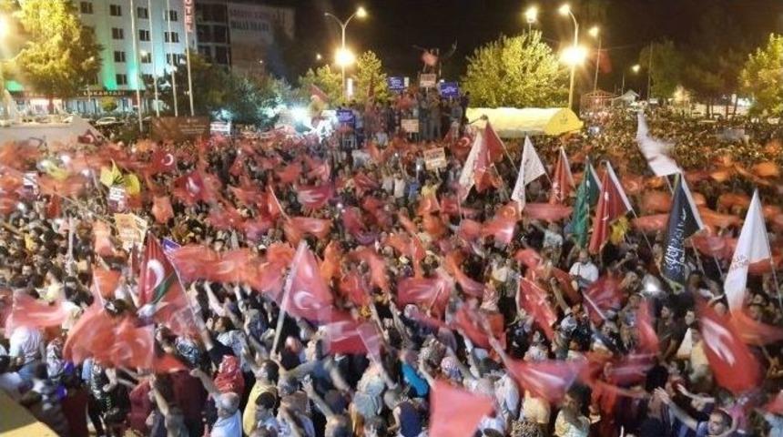 Adıyaman&rsquo;da Demokrasi N&ouml;beti İl Ve İl&ccedil;elerde S&uuml;r&uuml;yor