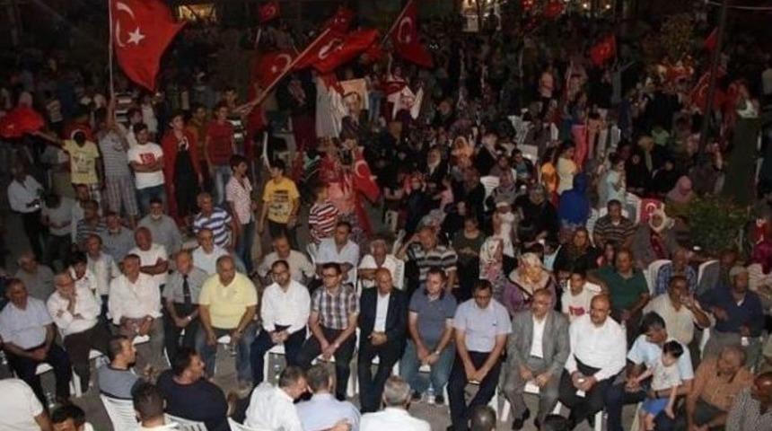 Nizip&rsquo;te Demokrasi N&ouml;beti S&uuml;r&uuml;yor