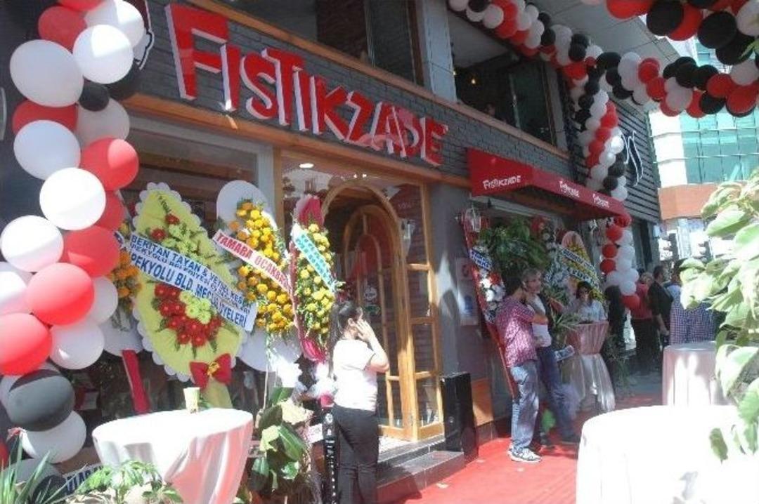 Fıstıkzade Baklavaları 18. Şubesini Van&rsquo;da A&ccedil;tı