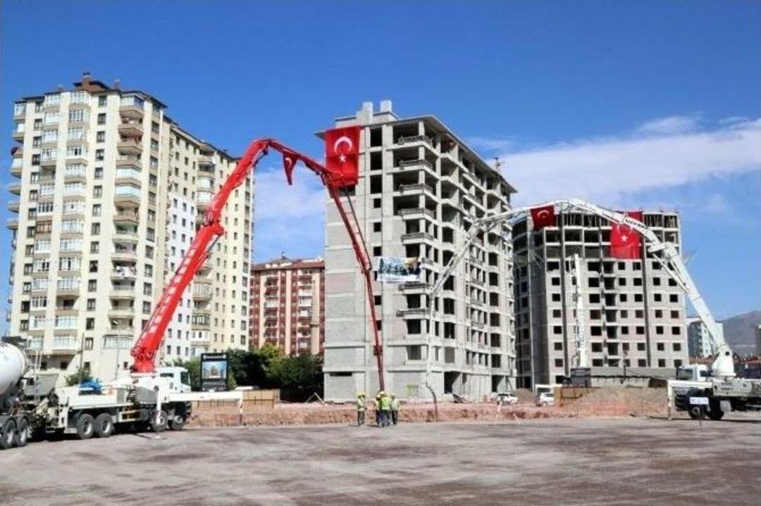 K&uuml;&ccedil;&uuml;kali Mahallesi&rsquo;nde 517 Konutun Temeli Atıldı