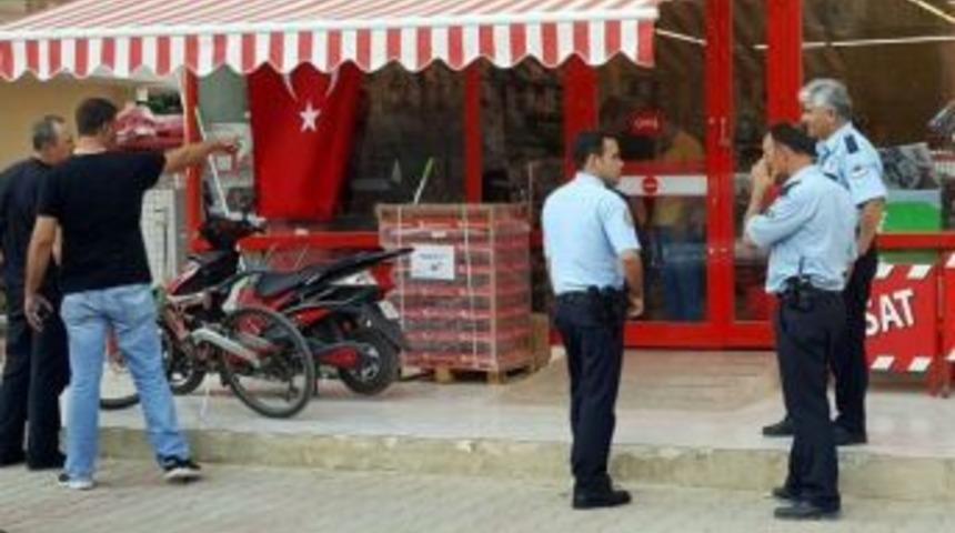 Antalya&rsquo;da Silahlı Market Soygunu