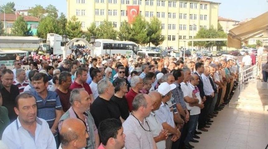 İntihar Eden Polis Memuru Toprağa Verildi