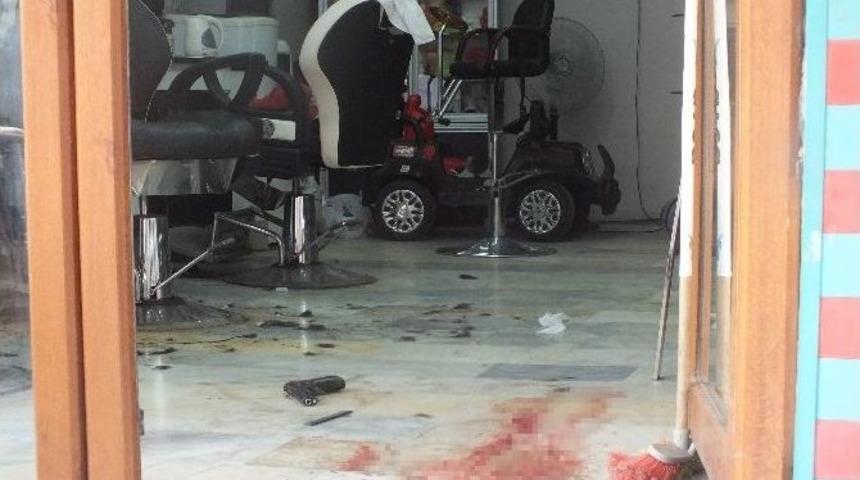 Malazgirt&rsquo;te Polise Bı&ccedil;aklı Saldırı