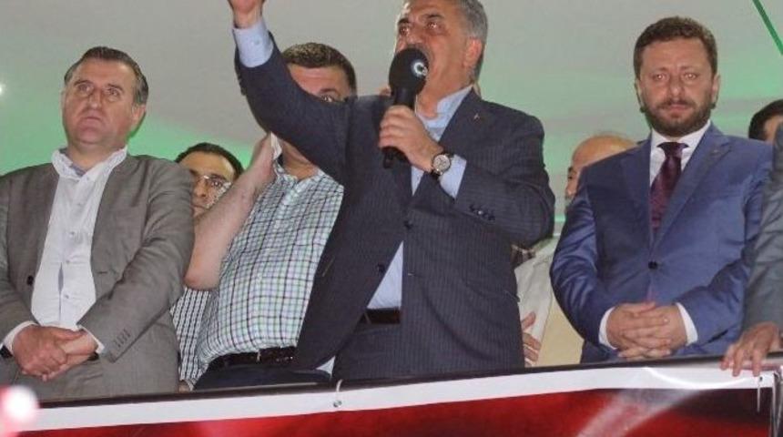 Rize&rsquo;de Demokrasi N&ouml;beti S&uuml;r&uuml;yor&hellip;