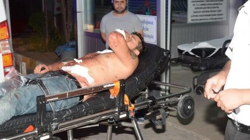 Asker Eğlencesinde Bı&ccedil;aklı Saldırı: 4 Yaralı