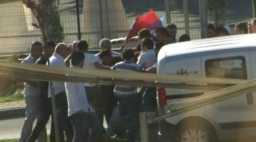 (&ouml;zel Haber) Bursa&rsquo;daki Tekme Tokat Kavga B&ouml;yle G&ouml;r&uuml;nt&uuml;lendi