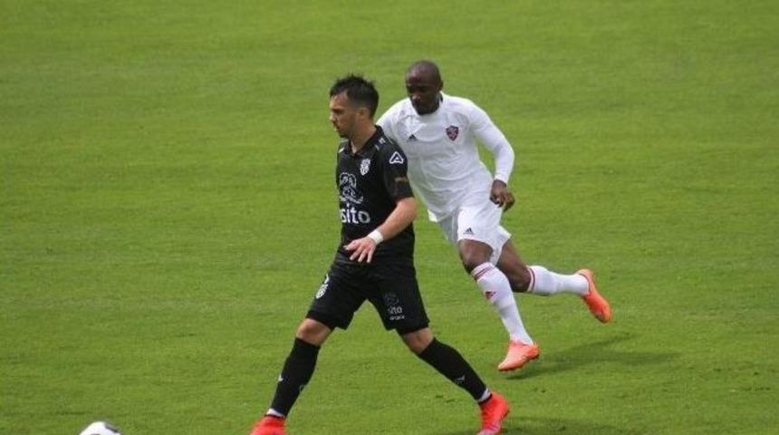 Kardemir Karab&uuml;kspor &Uuml;&ccedil;&uuml;nc&uuml; Hazırlık Ma&ccedil;ında Da Berabere Kaldı