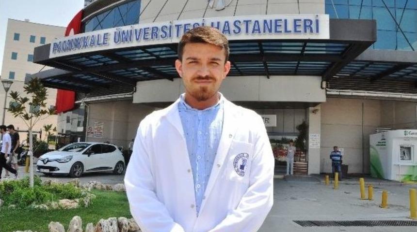 Harp Okulundan Ayrılmak Zorunda Kalan Gen&ccedil;, Tıp Fak&uuml;ltesini Kazandı