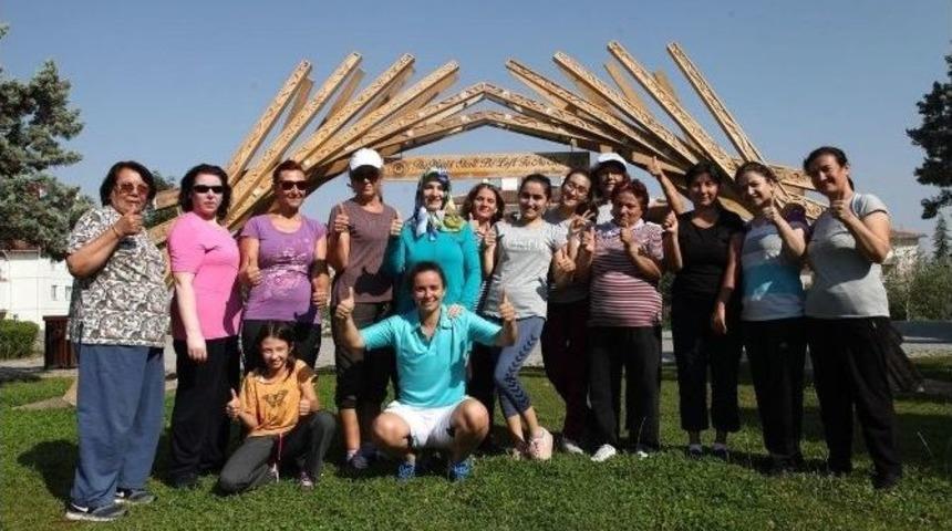 Odunpazarı&rsquo;nda Kadınlar Spor Yaparak Sağlıklı Kalıyor