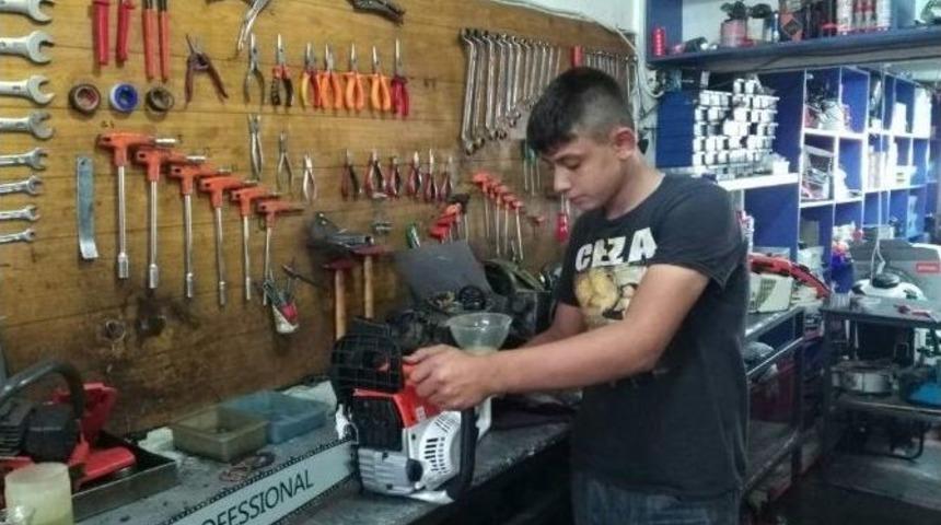 Tarım Ve Bah&ccedil;e Makinalarının Bilin&ccedil;siz Kullanımı &Uuml;r&uuml;n Maliyetlerini Arttırıyor