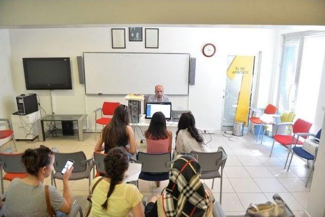 Beyoğlu’nda Lys Tercihleri İçin Destek Merkezi Kuruldu