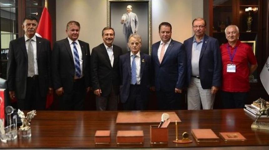 Başkan Ata&ccedil;, Kırımoğlu&rsquo;nu Ağırladı