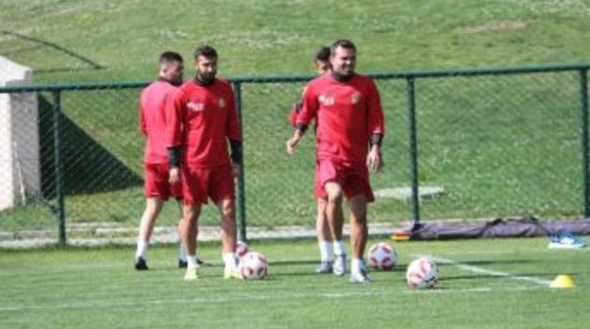 H&uuml;rriyet G&uuml;cer, Eskişehirspor&rsquo;da