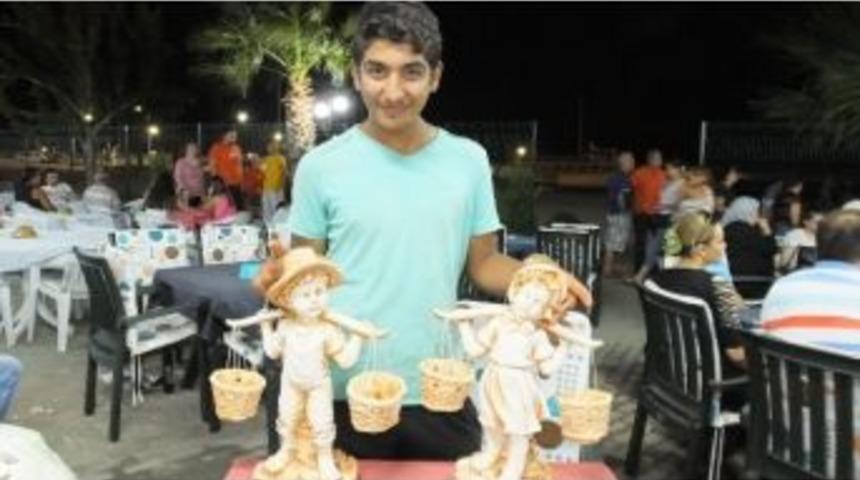 Burhaniye&rsquo;de Heykeller &Uuml;niversiteli Ferit&rsquo;e Har&ccedil;lık Olacak