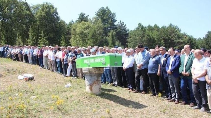 Boluspor Eski Başkanı Becikoğlu Toprağa Verildi