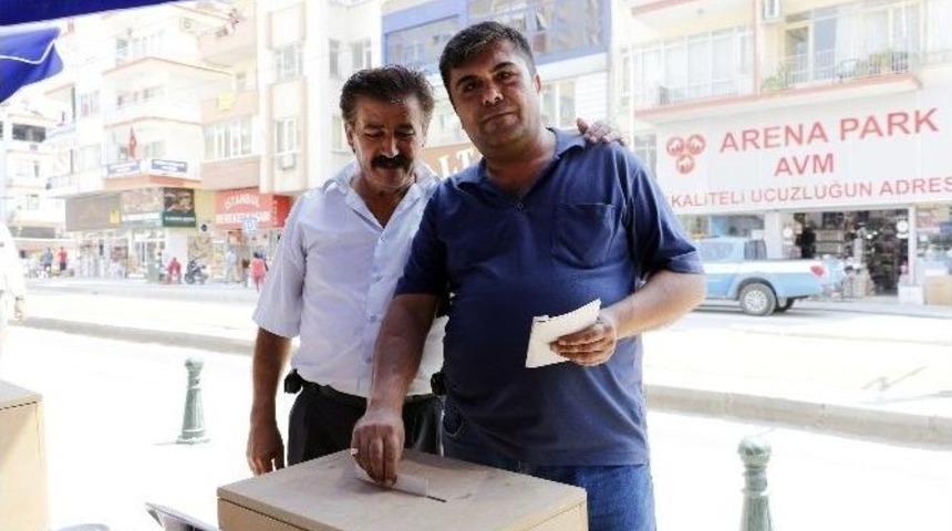 Antalyalılar 100 Milyon Tl&rsquo;lik Proje İ&ccedil;in Sandık Başına Gitti