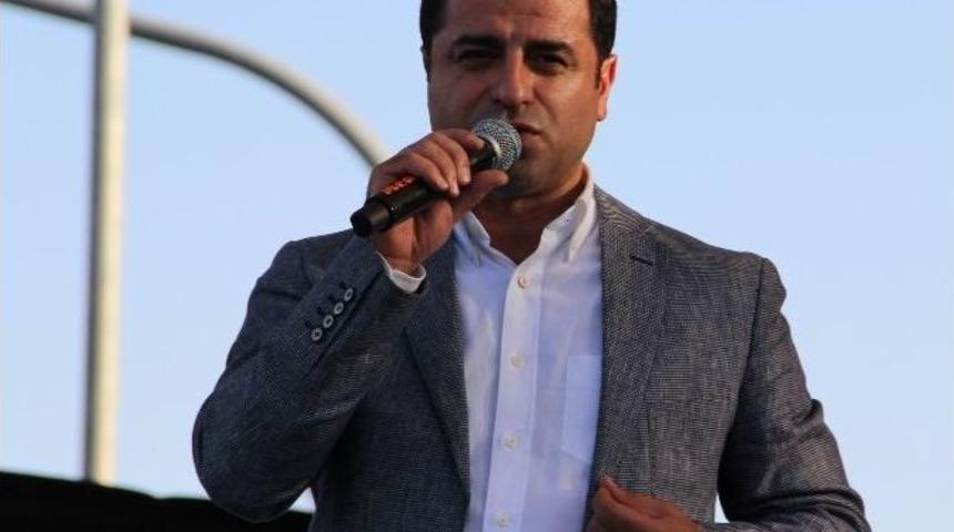 Diyarbakır&rsquo;da Hdp &lsquo;darbeye Hayır Demokrasi Hemen Şimdi&rsquo; Mitingi Yaptı