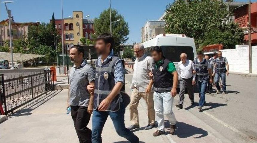 Fet&ouml;&rsquo;n&uuml;n Zengin İş Adamları Tutuklandı