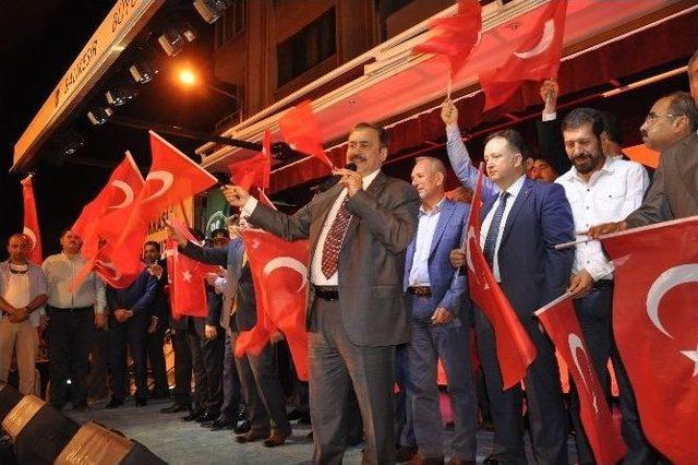 Bakan Eroğlu Balıkesir’de Demokrasi Nöbetine Katıldı