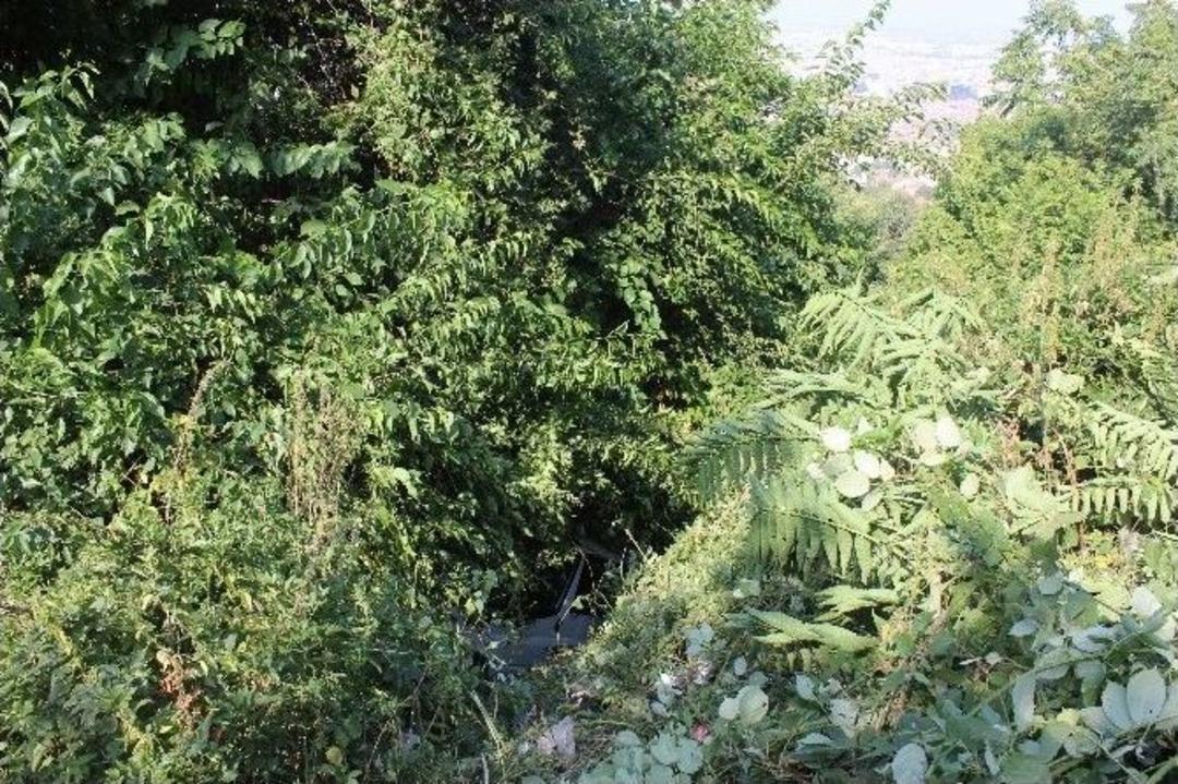 (&ouml;zel Haber) 20 Metrelik U&ccedil;uruma Yuvarlanan S&uuml;r&uuml;c&uuml;n&uuml;n Burnu Bile Kanamadı