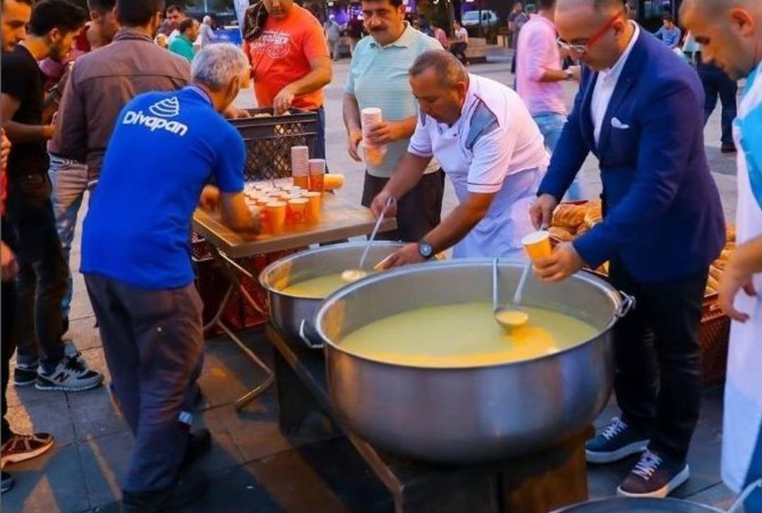 Divapan&rsquo;dan Demokrasi N&ouml;bet&ccedil;ilerine &Ccedil;orba