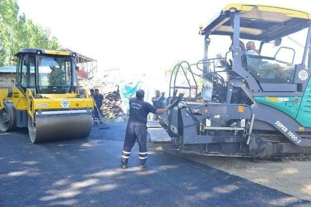 Çayırtepe’liler İlk Kez Gördükleri Asfaltı Değerlendirdiler;