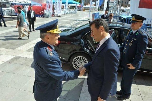 Hv. Korg. Mehmet Şanver’den Vali Çelik’e Veda Ziyareti