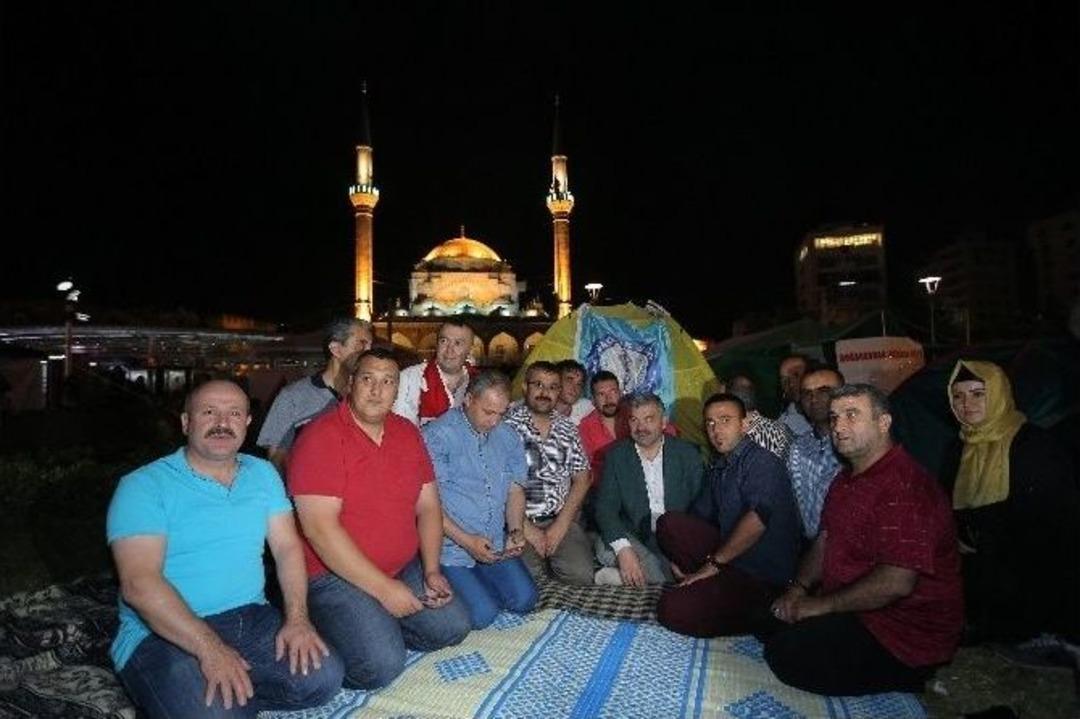 "17 Değil 117 G&uuml;n De Olsa N&ouml;betteyiz"