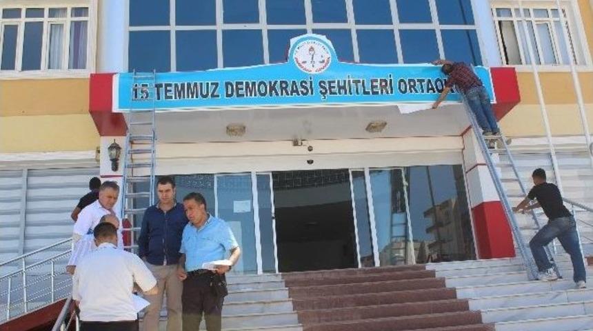 Siirt&rsquo;te Kapatılan Okulun Tabelası İndirildi