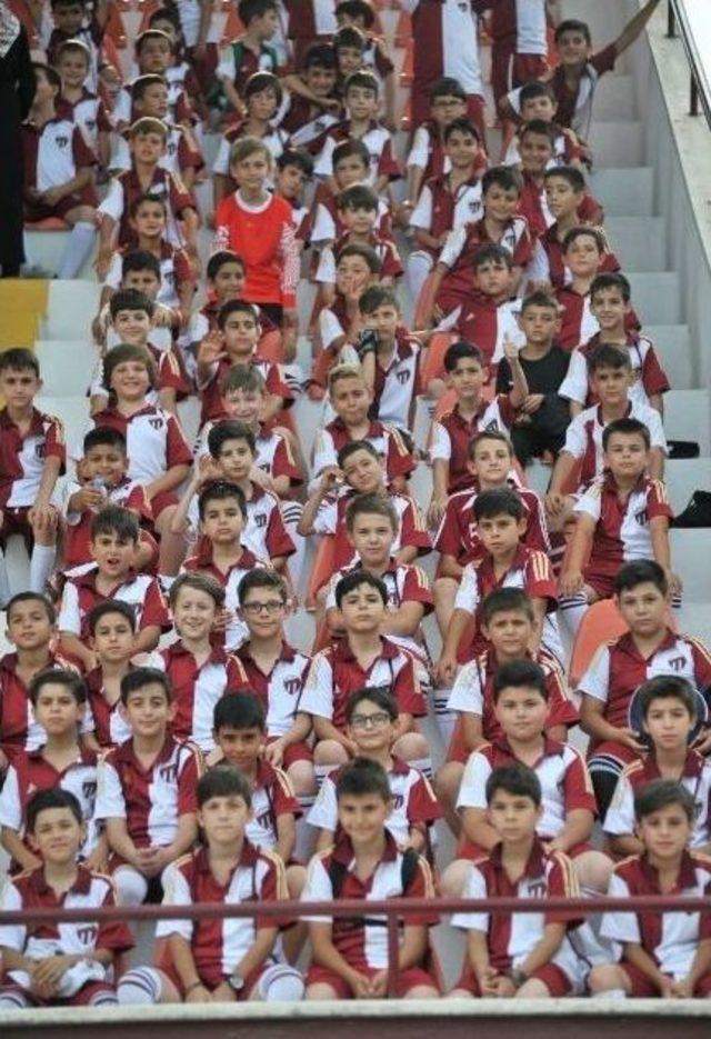 İnegölsporlu Miniklere Sertifikaları Verildi