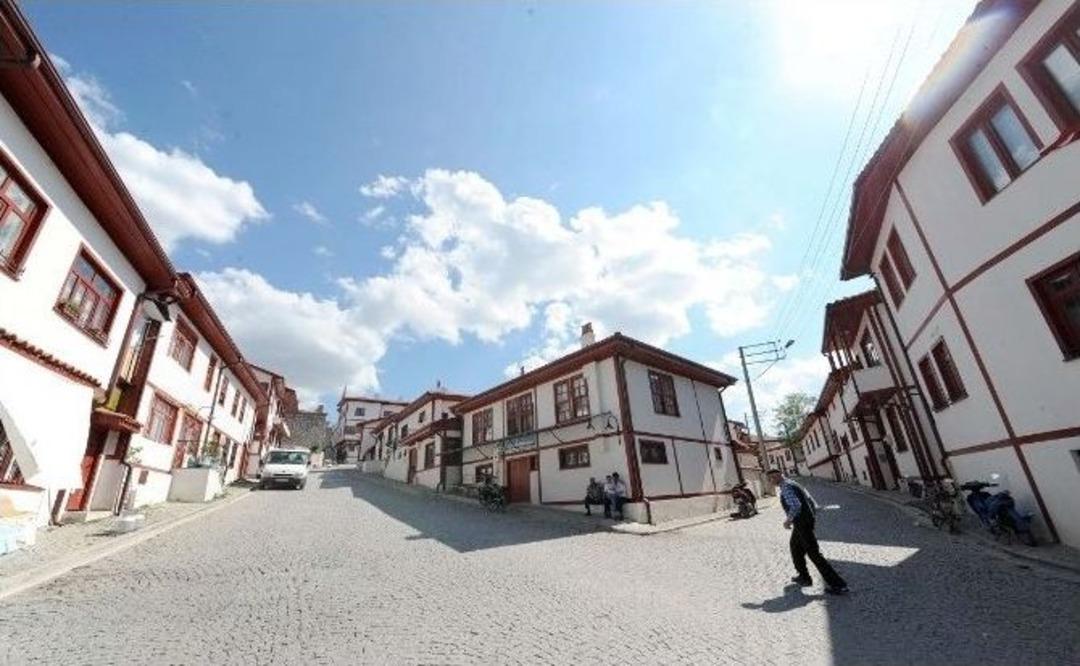 B&uuml;y&uuml;kşehir Belediyesi&rsquo;nden Vezirk&ouml;pr&uuml;&rsquo;de Turizm Atağı