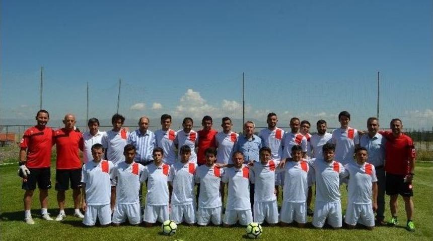 Erzurum Ghsim&rsquo;den &Ouml;zel Futbolculara Moral