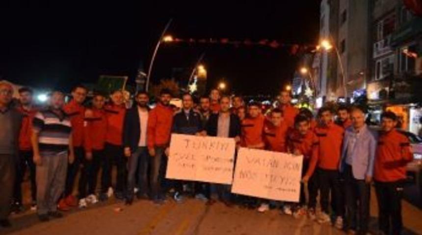 Demokrasi&rsquo;nin &Ouml;zel N&ouml;bet&ccedil;ileri