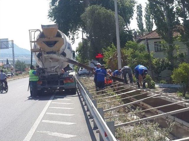 Büyükşehir Köyceğiz’de Sulama Tesisleri Ve Kanalları Yeniliyor