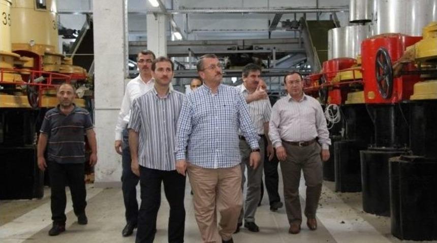 &Ccedil;aykur Genel M&uuml;d&uuml;r&uuml; S&uuml;tl&uuml;oğlu&rsquo;ndan Fabrikalara Gece Baskını