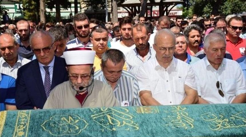 &Uuml;niversiteli Arda Toprağa Verildi