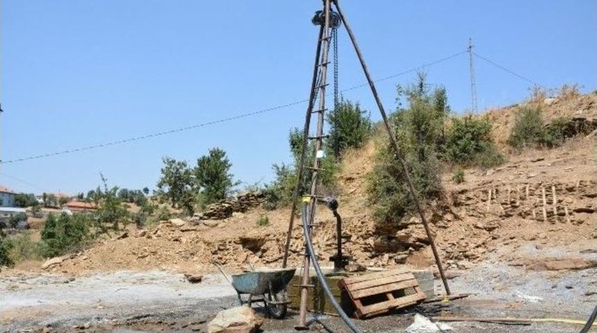 &Ccedil;arıkballı Mahallesine Yeni Sondaj Kuyusu