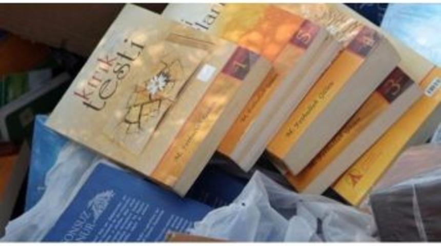 Eskişehir&rsquo;de Fet&ouml;&rsquo;ye Ait 430 Kitap Ve 12 Cd&rsquo;ye El Konuldu