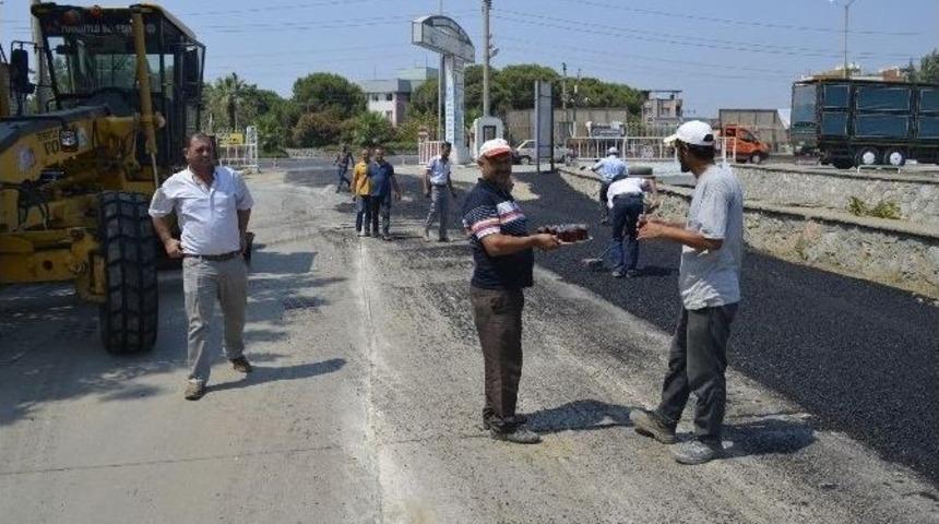 Turgutlu Belediyesi’nden Yol Yapım Çalışması