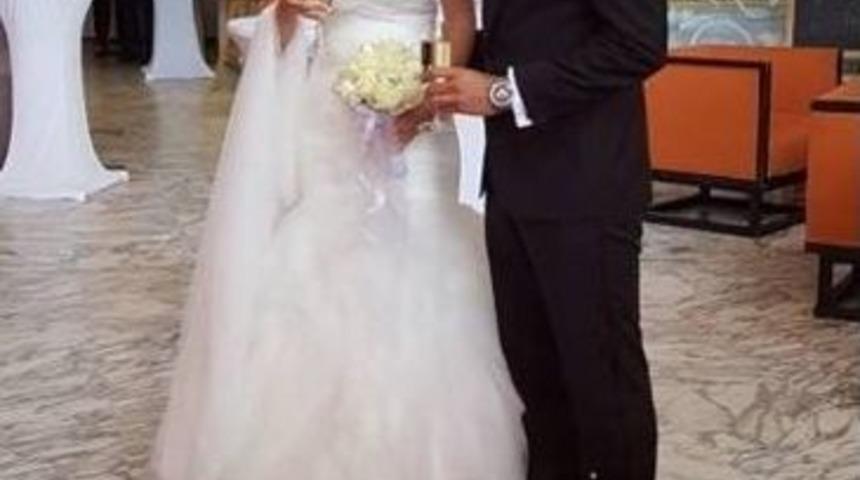 Alanyasporlu Deniz Vural, D&uuml;nya Evine Girdi