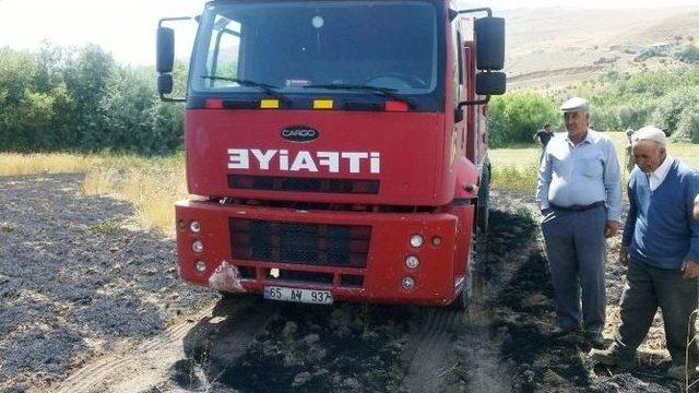 Van’da Tarla Yangını